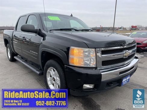 Used 2011 Chevrolet Silverado 1500 LT w/ All-Star Edition image 3