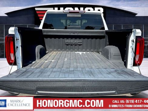 Used 2023 GMC Sierra 1500 SLT w/ SLT Premium Package AWD/4WD image 7