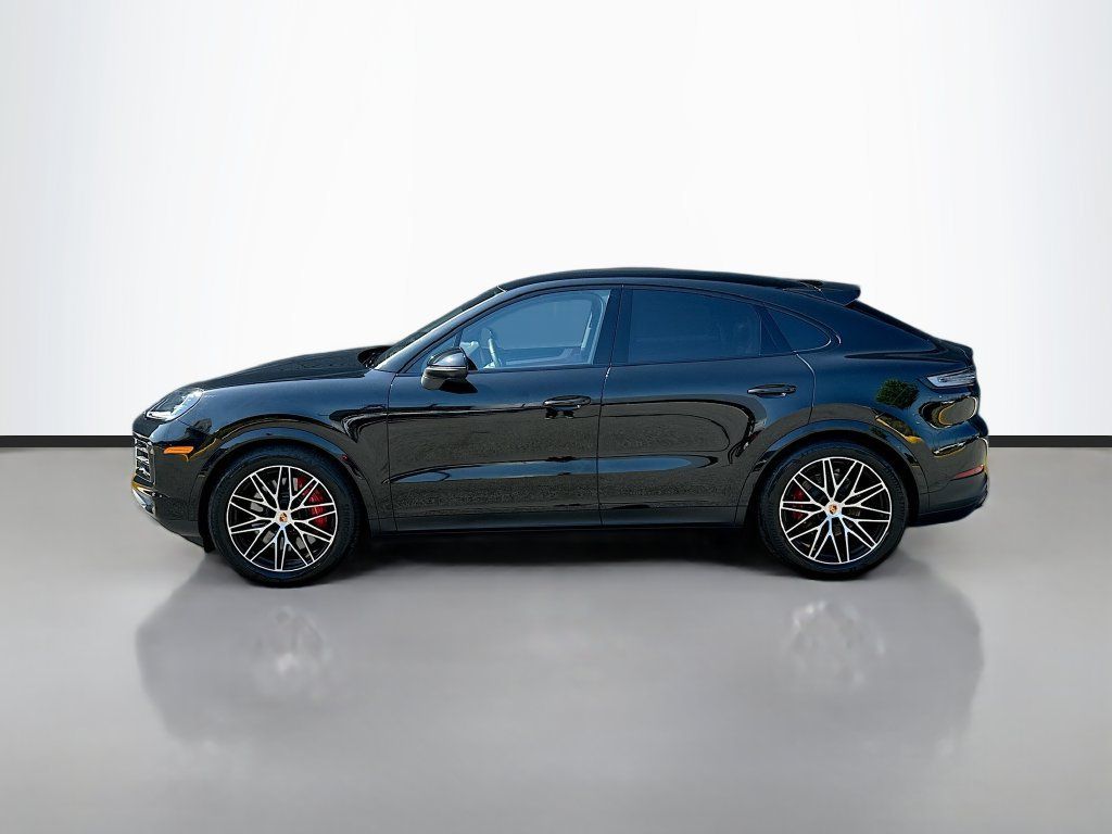 Certified 2026 Porsche Cayenne S AWD/4WD image 2
