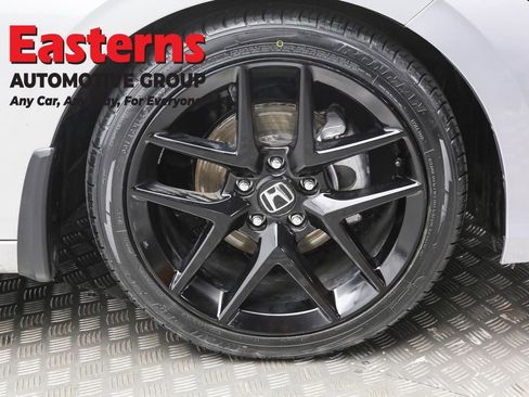 Used 2025 Honda Civic Sport image 30