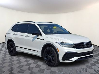 Used 2023 Volkswagen Tiguan SE R-Line