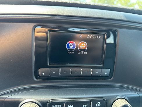 Used 2015 GMC Sierra 2500 2WD Regular Cab image 27