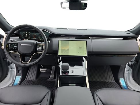 New 2025 Land Rover Range Rover Sport Dynamic SE image 9