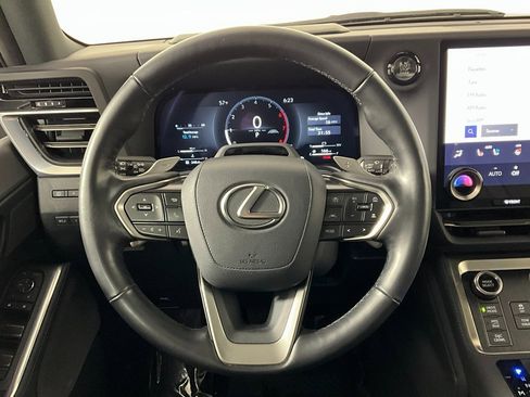 Used 2024 Lexus GX 550 image 12