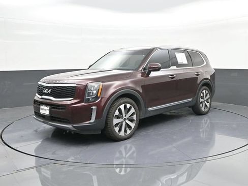 Used 2022 Kia Telluride EX w/ EX Premium Package FWD image 31