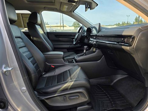 Used 2023 Honda CR-V EX-L image 10