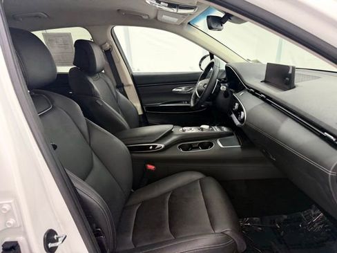 Used 2025 Genesis GV70 2.5T image 21