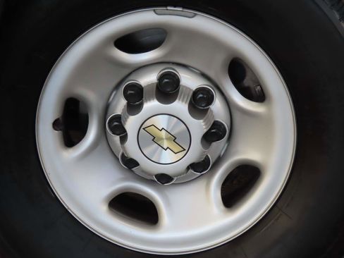 Used 2023 Chevrolet Express 3500 LS RWD image 6