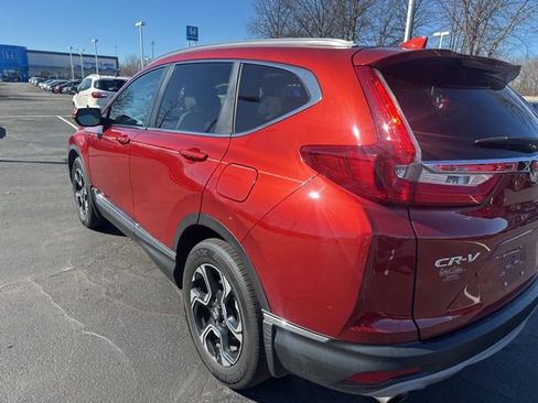 Used 2018 Honda CR-V Touring image 4