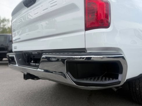 Used 2025 Chevrolet Silverado 1500 W/T RWD image 30