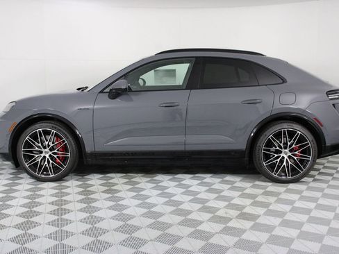 New 2025 Porsche Macan Turbo Electric image 2