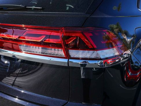 New 2026 Volkswagen Atlas Cross Sport SE image 13