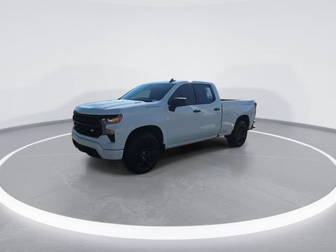 Used 2025 Chevrolet Silverado 1500 Custom AWD/4WD image 4