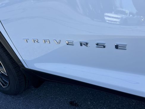 New 2026 Chevrolet Traverse LT AWD/4WD image 11