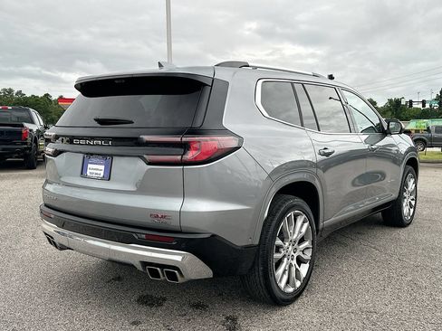 Used 2024 GMC Acadia Denali w/ Super Cruise Package FWD image 7