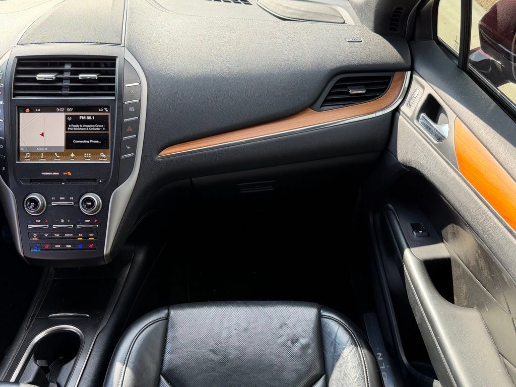 Used 2017 Lincoln MKC Reserve FWD image 11