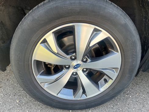 Used 2019 Subaru Ascent Premium AWD/4WD image 23