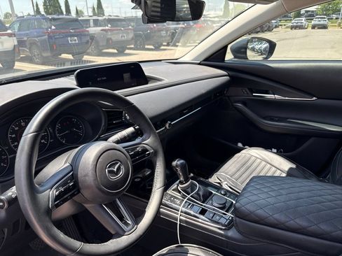 Used 2024 MAZDA CX-30 AWD 2.5 S w/ Preferred Package image 4
