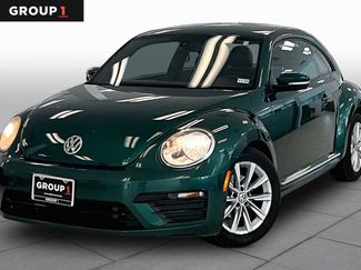 Used 2018 Volkswagen Beetle 2.0T S w/ Style & Comfort Package For S FWD video 1