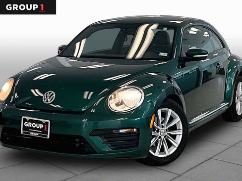 Used 2018 Volkswagen Beetle 2.0T S w/ Style & Comfort Package For S FWD image 1