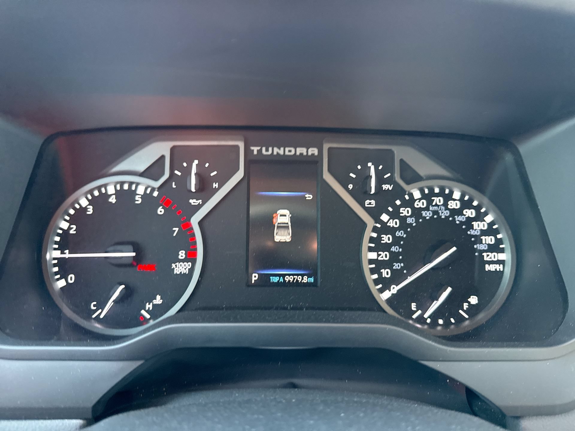 Used 2023 Toyota Tundra Limited w/ Power Package AWD/4WD image 10