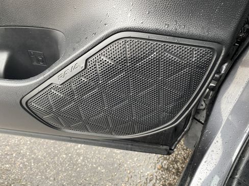 Used 2022 Toyota RAV4 XLE image 30