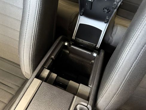 Used 2013 Ford Mustang GT image 33