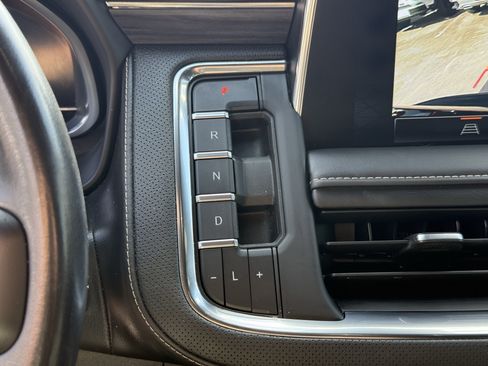 Used 2023 GMC Yukon SLT RWD image 23