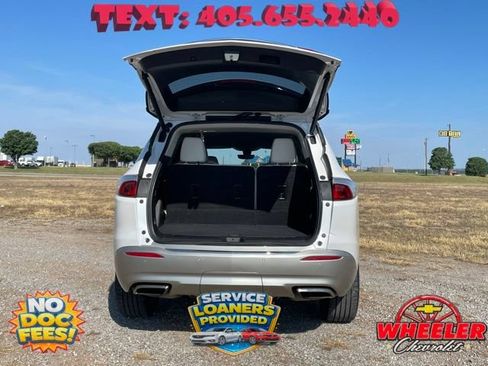 Used 2022 Buick Enclave Premium w/ Surround and Sites Package FWD image 7