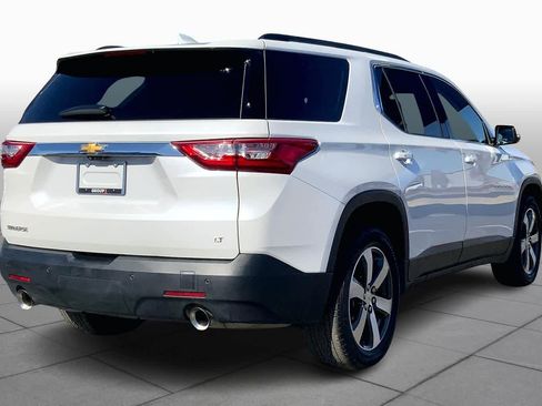 Used 2020 Chevrolet Traverse LT w/ LT Premium Package image 13