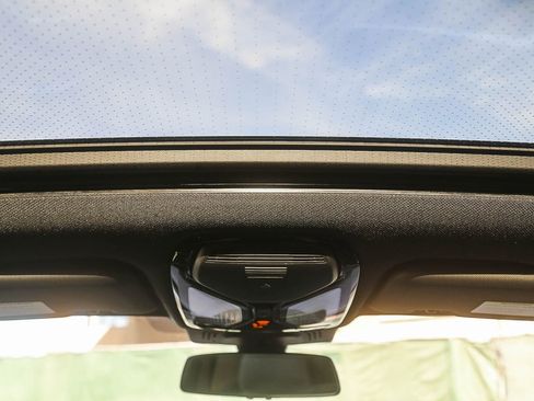 Used 2023 BMW X5 M50i w/ Executive Package image 17