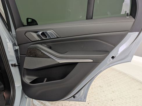 New 2026 BMW X5 sDrive40i w/ M Sport Package image 24