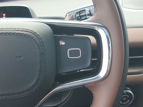 New 2027 Lincoln Navigator Reserve AWD/4WD image 18