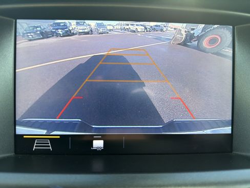 Used 2019 GMC Canyon SLT w/ Driver Alert Package image 33