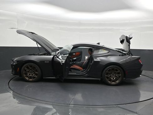 Used 2024 Ford Mustang GT Premium w/ GT Performance Package RWD image 34