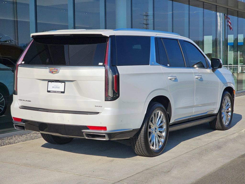 Used 2021 Cadillac Escalade Premium Luxury w/ Driver Assist Tech Package AWD/4WD image 5