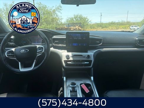 Used 2023 Ford Explorer XLT w/ Equipment Group 202A RWD image 12
