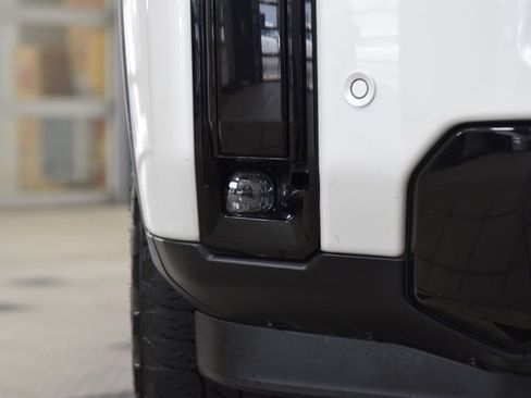 Used 2025 GMC Sierra 2500 Denali Ultimate AWD/4WD image 13