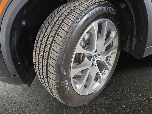 Used 2026 BMW X5 xDrive40i image 37