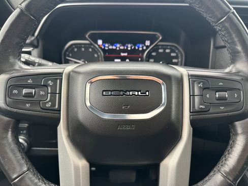 Used 2021 GMC Yukon Denali w/ Denali Premium Package image 23