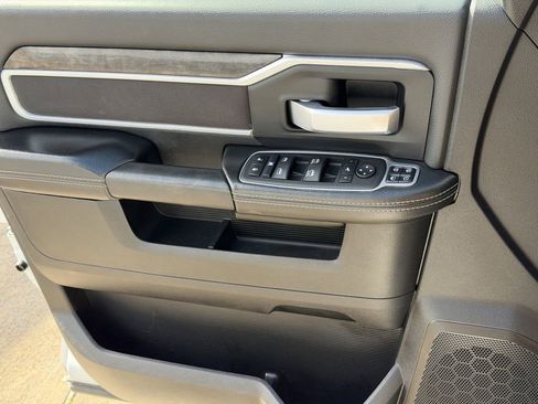 Used 2024 RAM 2500 Big Horn AWD/4WD image 26