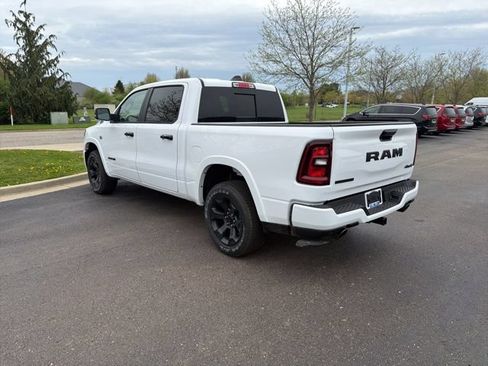 Used 2026 RAM 1500 Big Horn AWD/4WD image 3