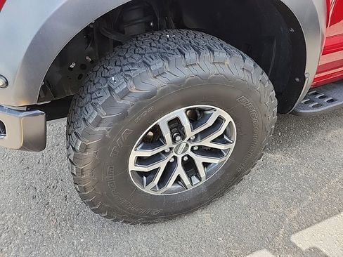 Used 2018 Ford F150 Raptor w/ Equipment Group 802A Luxury AWD/4WD image 24
