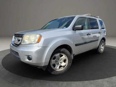 Used 2011 Honda Pilot LX image 1