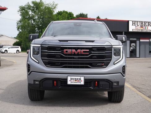 Used 2024 GMC Sierra 1500 AT4 w/ Technology Package AWD/4WD image 2