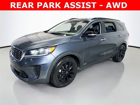 Used 2020 Kia Sorento S image 2