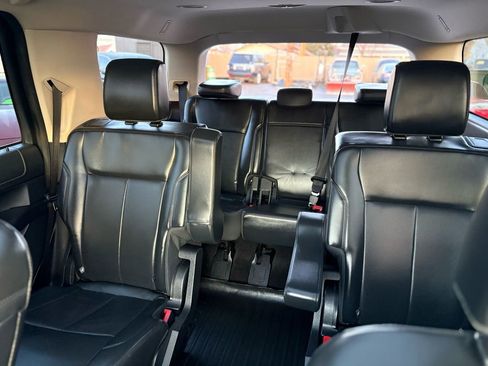 Used 2022 Ford Expedition XLT AWD/4WD image 27