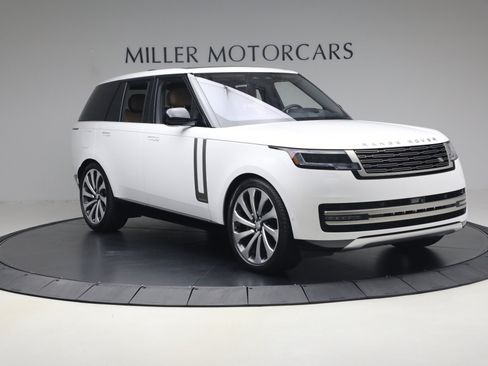 Used 2023 Land Rover Range Rover Autobiography AWD/4WD image 11