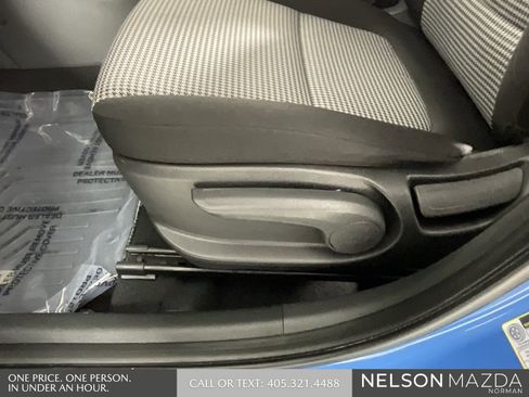 Used 2021 Hyundai Kona SE image 26