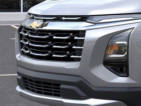 New 2027 Chevrolet Equinox LT w/ Convenience Package II FWD image 13